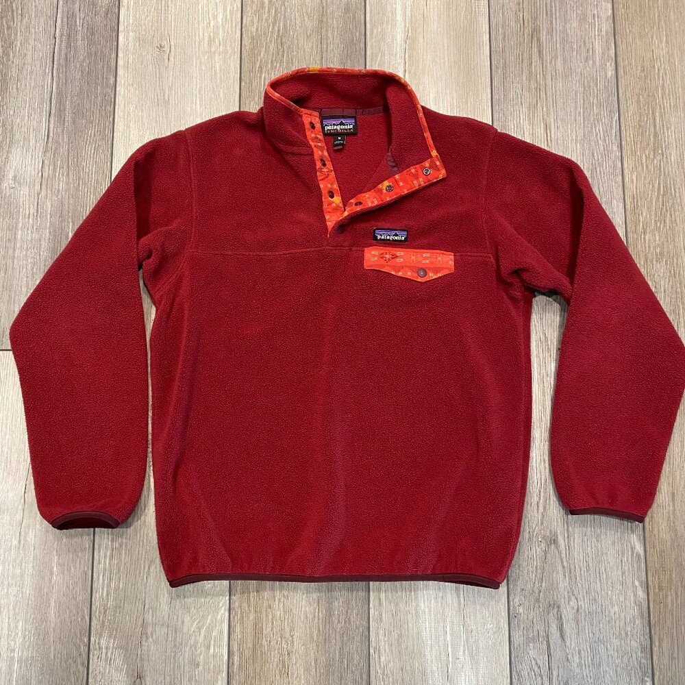 Women's Patagonia fleece pullover - size medium